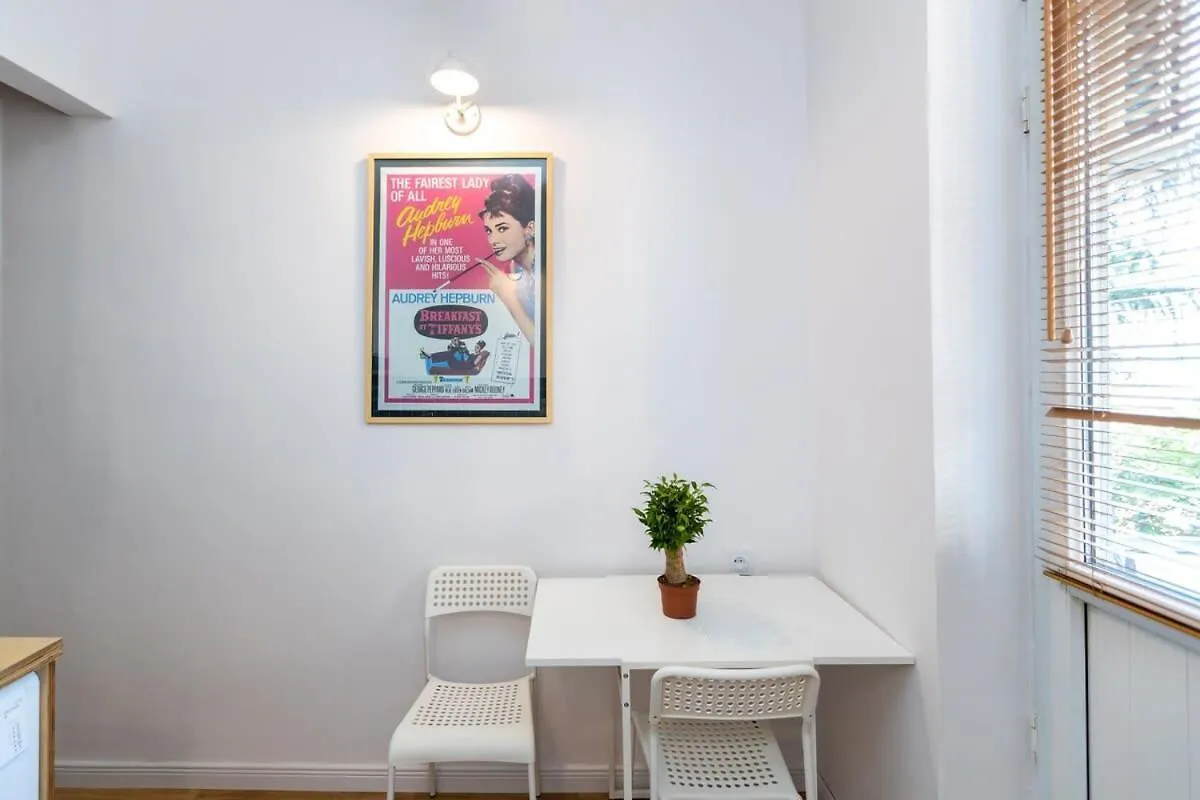 Apartment Central Vera Studio - Ideal For 3 - By Wehost Tbilisi